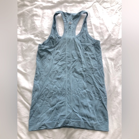 Lululemon tank in blue. - Picture 2 of 3